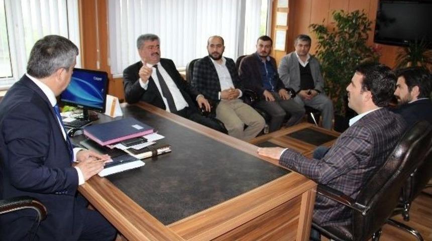 &Ccedil;aturoğlu Eski Hastane Arsasının &Uuml;niversiteye Verilmesini Değerlendirdi