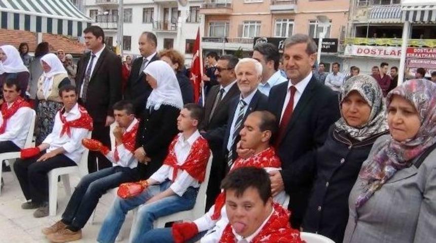 Duygulandıran T&ouml;ren