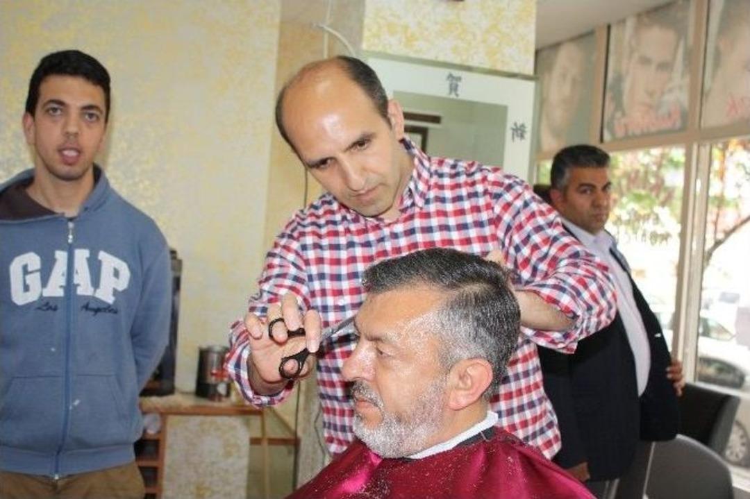 Ak Parti&rsquo;li Aday Karaca Esnaf Ziyaretinde Bulundu