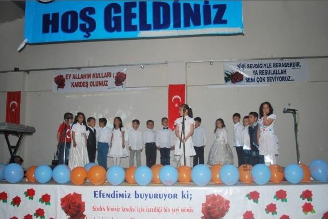 Ortaokul &Ouml;ğrencilerinin Hazırladığı Kutlu Doğum Programı B&uuml;y&uuml;k İlgi G&ouml;rd&uuml;
