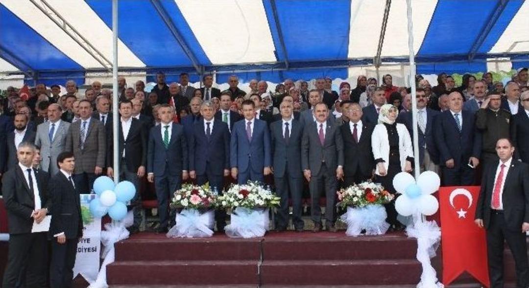 G&uuml;mr&uuml;k Ve Ticaret Bakanı Nurettin Canikli Giresun&rsquo;da