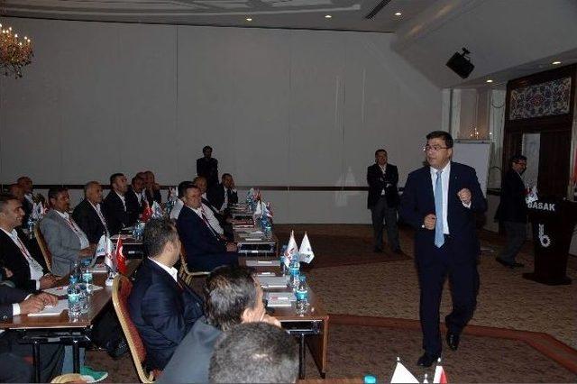 Başak Traktörden Bayi Eğitim Toplantısı 2