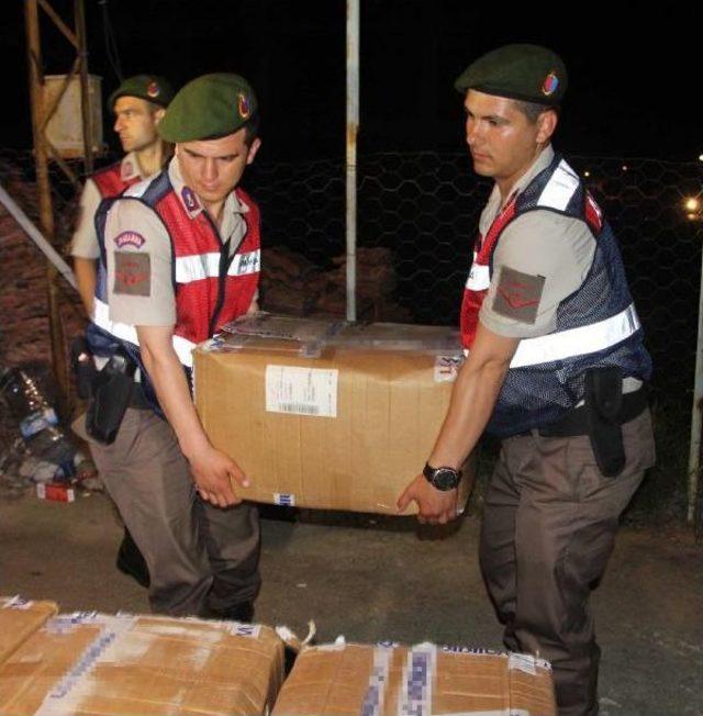 &Ccedil;&ouml;p Kovasında 3 Bin 900 Litre Sahte I&ccedil;ki Imal Etmişler 3