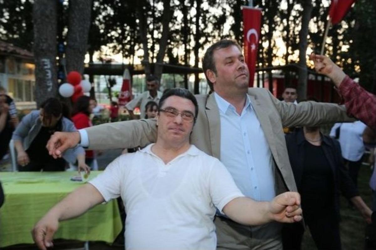 Buca&rsquo;da Engelli Gen&ccedil;lere Asker Eğlencesi