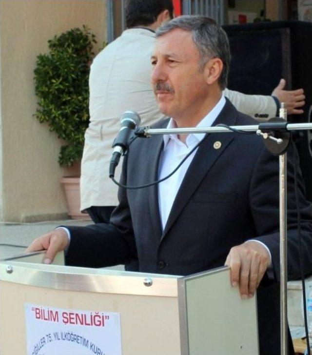 Ak Parti Manisa Milletvekili Selçuk Özdağ: