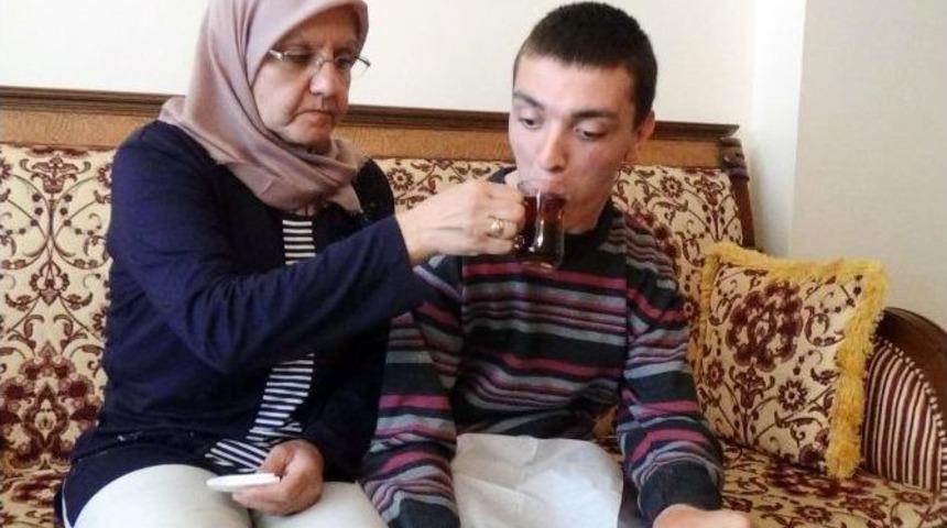 (&ouml;zel Haber) Onun Yaşamı &ldquo;anne Sevgisi&rdquo;nin B&uuml;y&uuml;kl&uuml;ğ&uuml;n&uuml;n G&ouml;stergesi