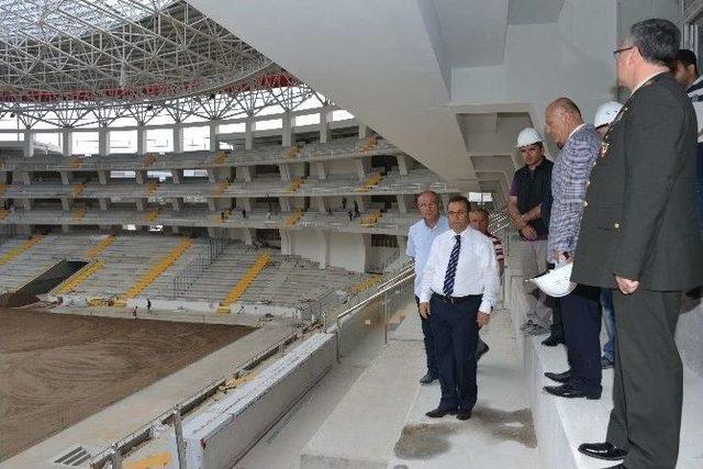 Vali Türker, Antalya Stadyumu’nda İncelemelerde Bulundu