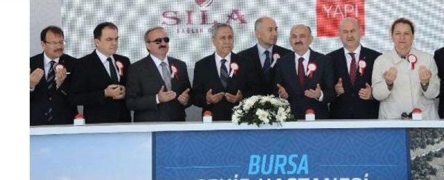 Müezzinoğlu: Bir Tarafta Ağustos Böceği, Bir Tarafta Bal Arısı Anlayışı Var