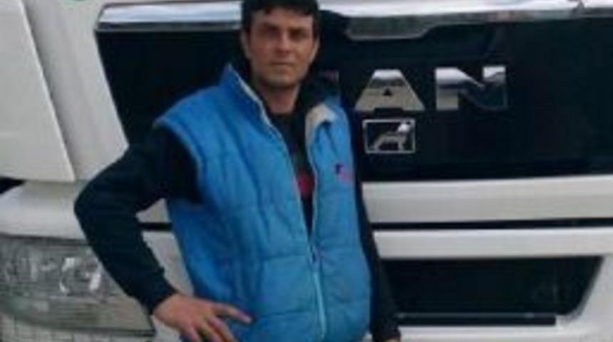 Sosyal Paylaşım Sitesinde Intihar Videoları Paylaştı, Intihar Etti