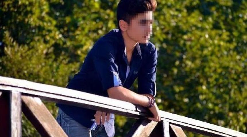 &Ccedil;akmak Gazı Soluyan Gen&ccedil; &Ouml;ld&uuml;