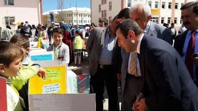 Seydiler Şehit Ersin Yenel Ortaokulu Tübitak Destekli Bilim Fuarı Açıldı