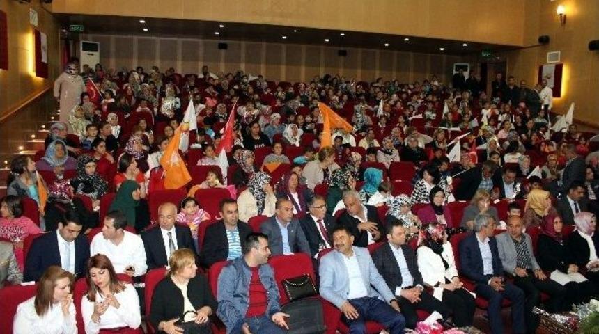 Ak Partililer&rsquo;den Anneler G&uuml;n&uuml; Etkinliği