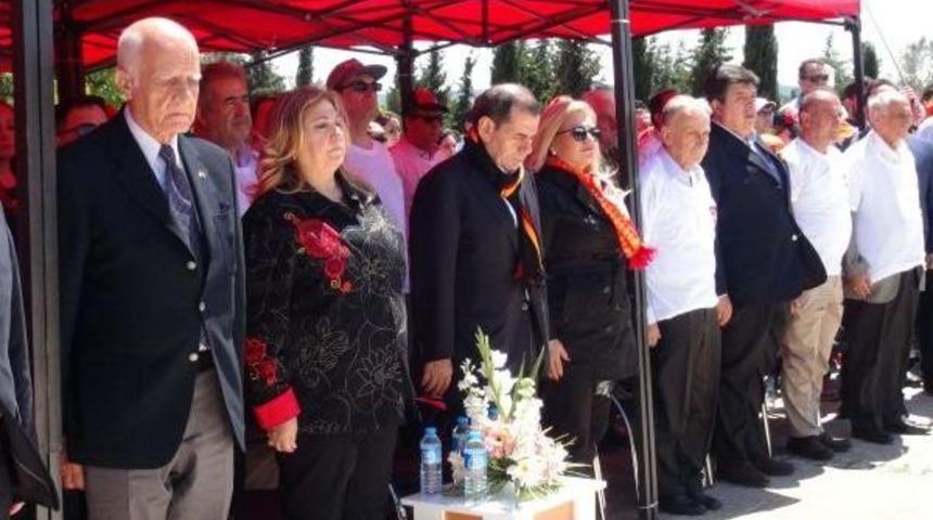 Galatasaray Camiası Çanakkale Şehitlerini Andı