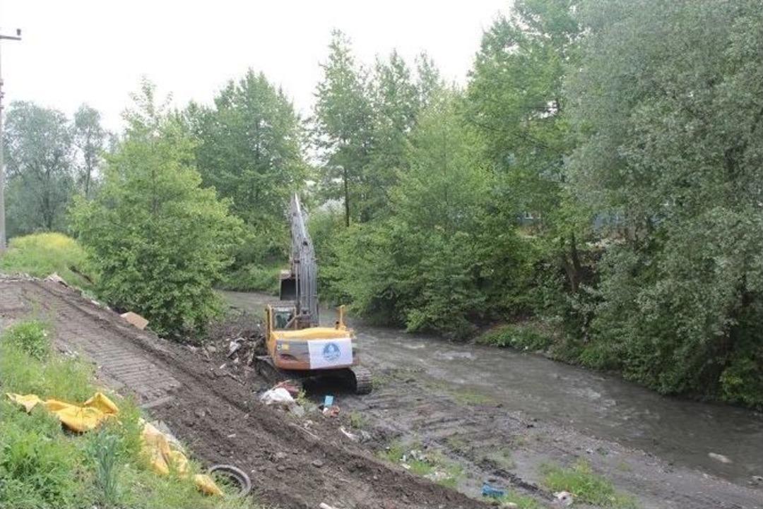 Sapanca&rsquo;yı Besleyen Dereler Temizleniyor