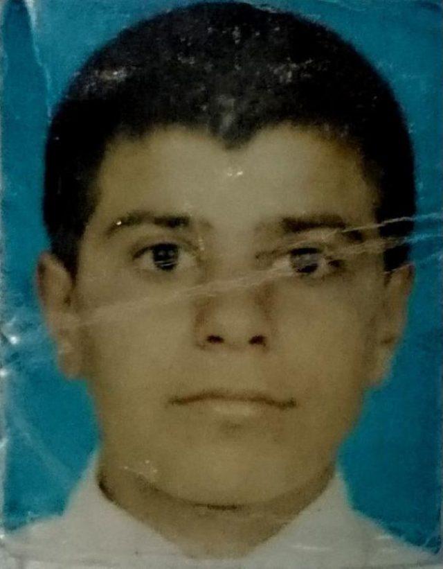 Kahramanmaraş ta Otomobil U&ccedil;uruma Devrildi: 2 &Ouml;l&uuml; 3