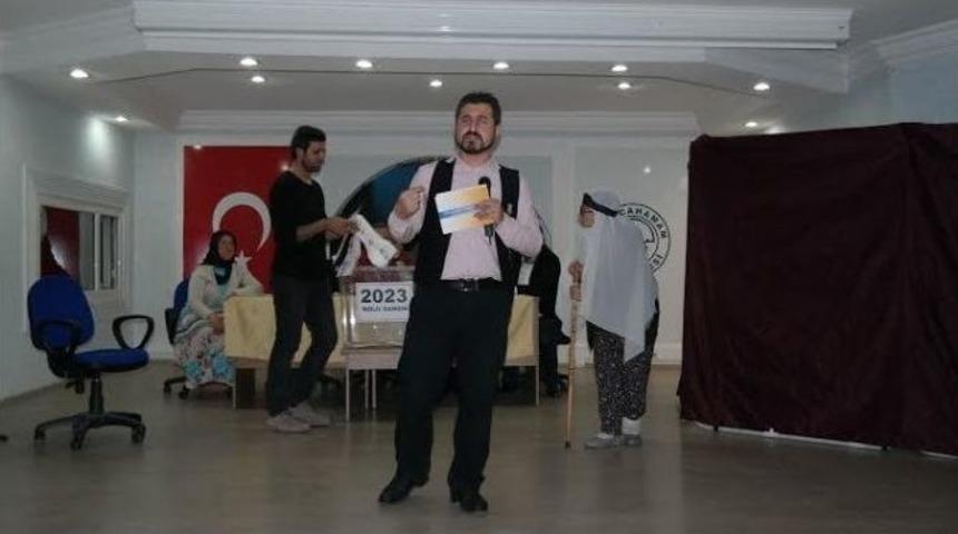 Sandık G&ouml;revlilerine Tiyatrolu Eğitim