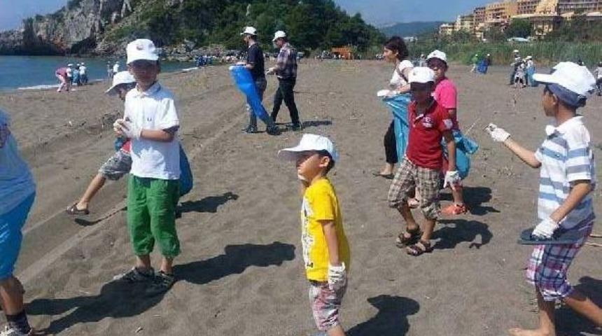 Daha Temiz Bir &Ccedil;evre I&ccedil;in &Ccedil;&ouml;p Topladılar