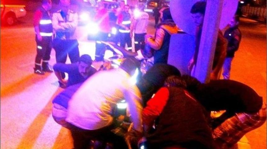 Erdek&rsquo;te Trafik Kazası: 2 Yaralı