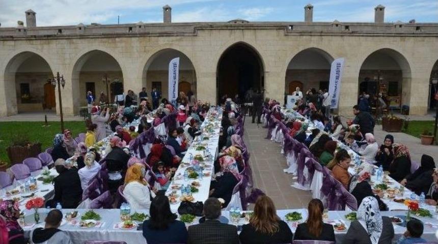 Battalgazi Belediyesi, Anneler G&uuml;n&uuml; Etkinliği D&uuml;zenledi