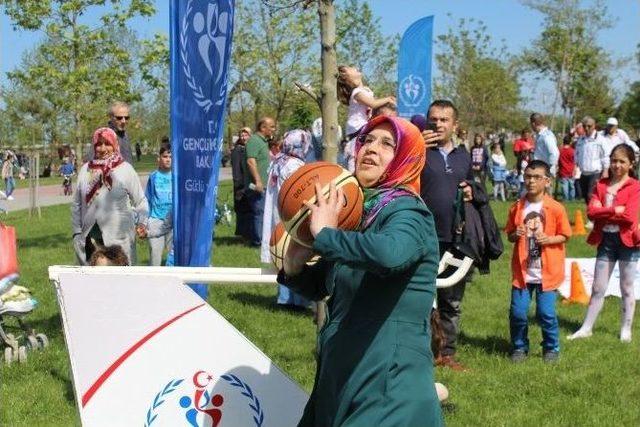 &rsquo;anneler Yarışıyor&rsquo; Etkinliği 2