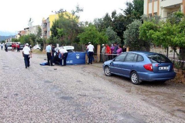 Otomobilin Çarpıp Kaçtığı Kadın Öldü 2