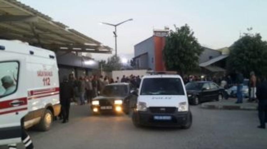 Dereye D&uuml;şen Kardeşini Kurtarmak İ&ccedil;in Suya Atladı