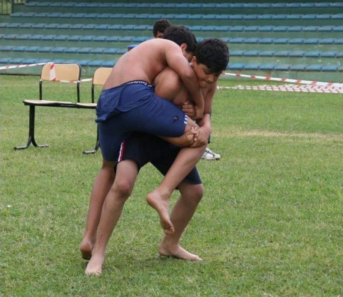 İsmet Atlı G&uuml;reş Eğitim Merkezi Se&ccedil;meleri