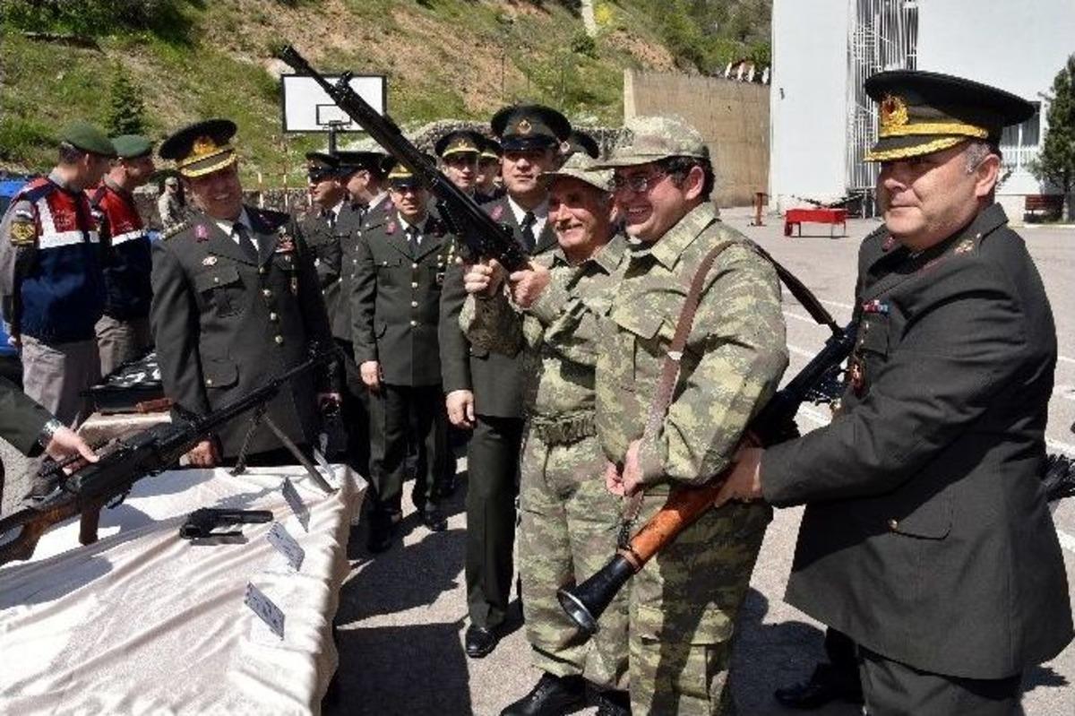 G&uuml;m&uuml;şhane&rsquo;de Engelli Baba Oğul Temsili Askerlik Yaptı