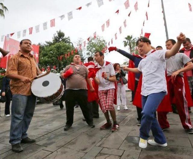 'özel Askerler' Için Davul Zurnalı Uğurlama