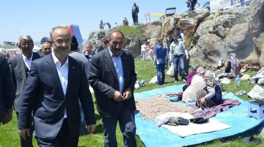 B&uuml;nyan&rsquo;da Hıdrellez Coşkusu Yaşandı