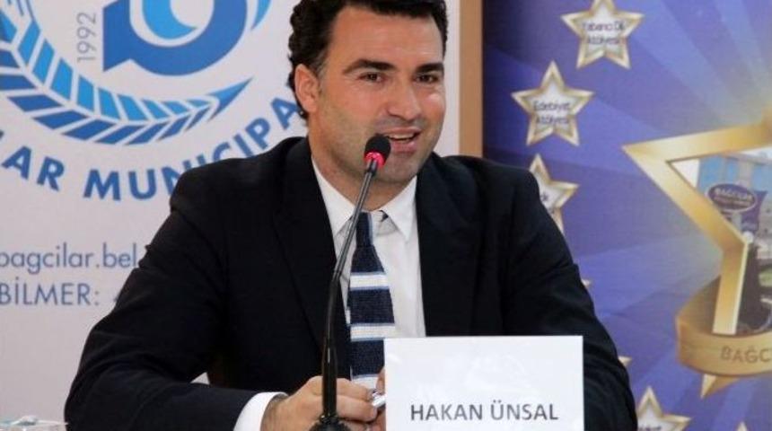 Hakan &Uuml;nsal&rsquo;dan Futbol Y&ouml;neticilerine Eleştiri
