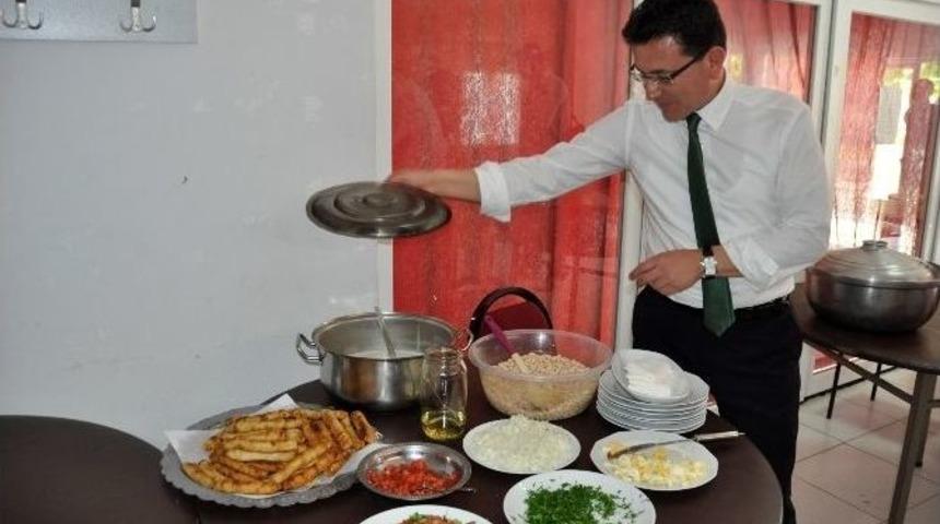 Ak Parti Adayı Uslu, Finikeli Aş&ccedil;ı Kadınlarla Yemekte Buluştu