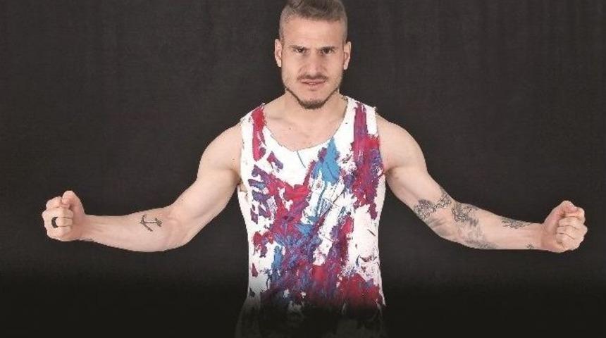 Trabzonspor&rsquo;un Panzeri Deniz Yılmaz Futbol Hayatını Anlattı