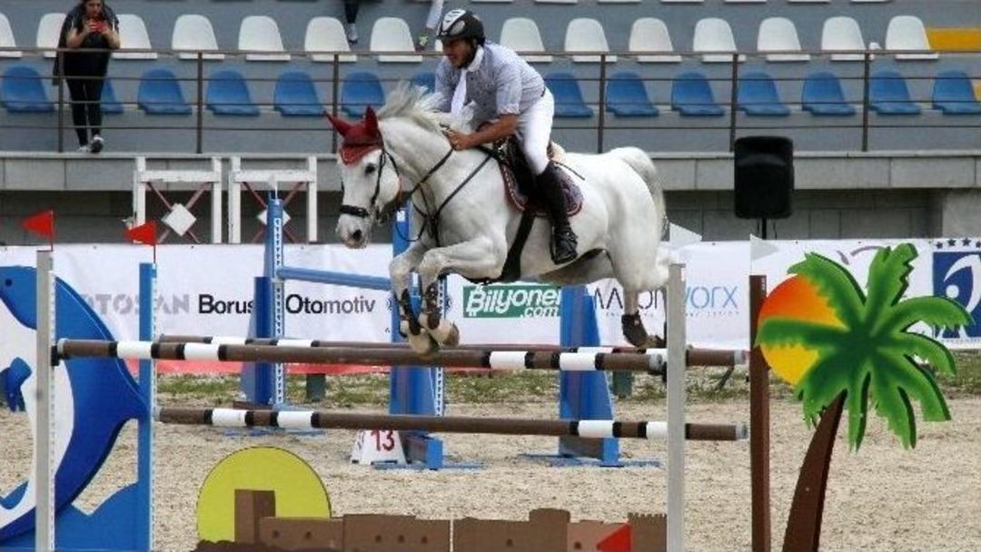 Engel Atlama Anadolu İlleri B&ouml;lge Kupası Adana&rsquo;da Tamamlandı