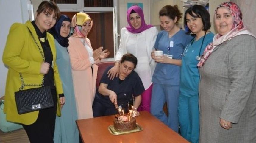 &Ccedil;ocuklarını Kaybeden Kadınlar Yılın Annesi Se&ccedil;ildi