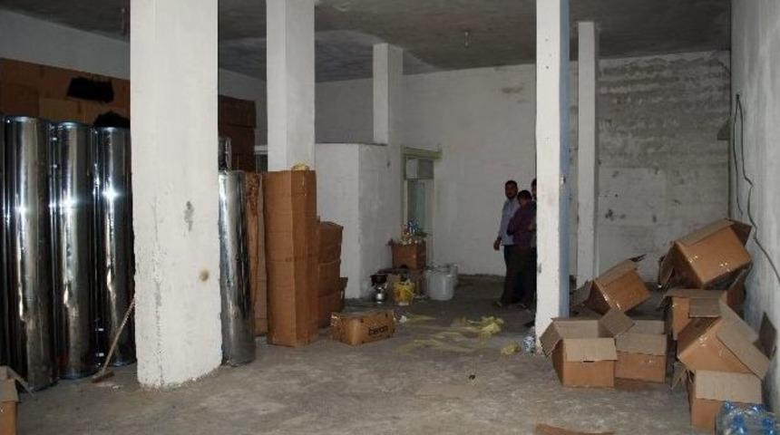 Mersin’de Kaçak İçki İmalathanesi Ortaya Çıkarıldı