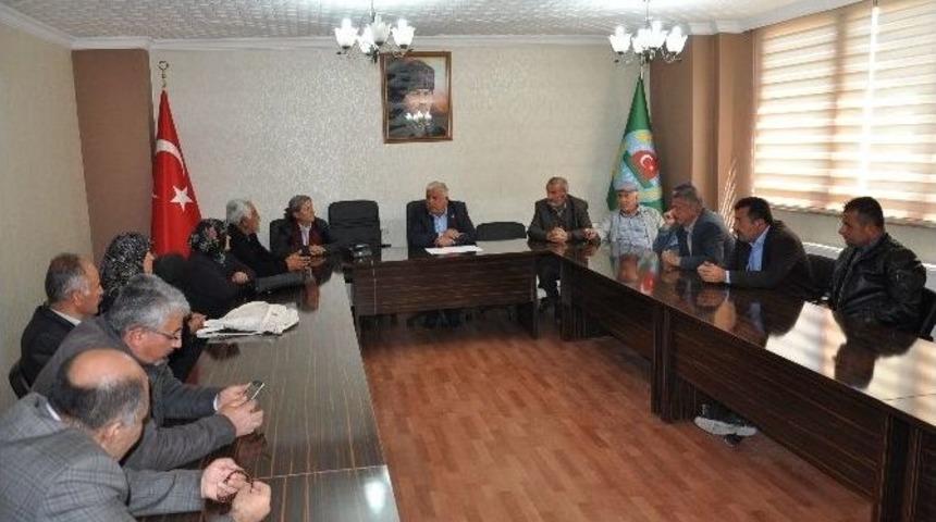 Tarlada Çalışan İşçinin Yevmiyesi 36 Lira