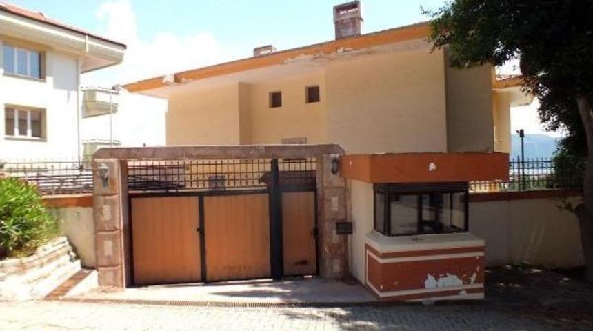 Kenan Evren'in Villasının Olduğu Sokakta &Ccedil;irkin Saldırı