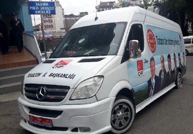 Trabzon da Chp Aracını Taşlayıp Camını Kırdılar, Karakol &Ouml;n&uuml;nde Lastiğini Kestiler 2