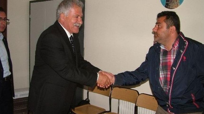 Mhp&rsquo;li &Ccedil;avuşoğlu&rsquo;ndan Van- Adilcevaz K&uuml;lt&uuml;r Vakfı&rsquo;na Ziyaret