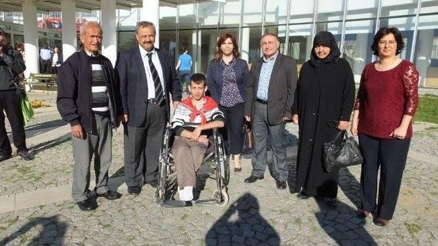 Burhaniye&rsquo;de Engelliler Davullu Zurnalı T&ouml;renle Askere Uğurlandı 1