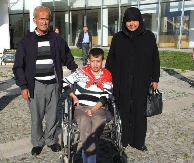 Burhaniye&rsquo;de Engelliler Davullu Zurnalı T&ouml;renle Askere Uğurlandı 3