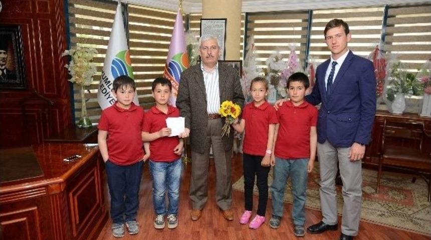 Başkan &Ccedil;etinkaya&rsquo;dan Okul Bah&ccedil;esine Park İstediler