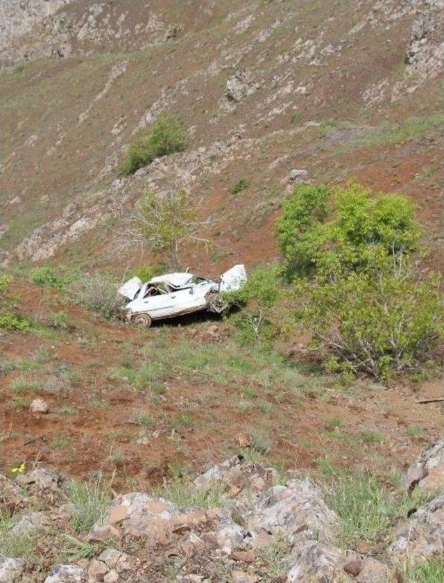 Elazığ’da Otomobil Uçuruma Yuvarlandı: 1 Ölü, 6 Yaralı