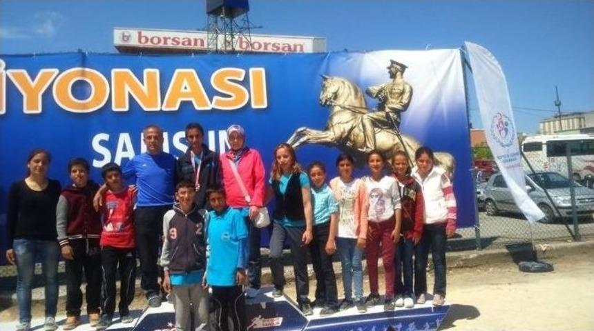Boz&uuml;y&uuml;kl&uuml; Sporcu, Bocce Şampiyonasında T&uuml;rkiye İkincisi Oldu