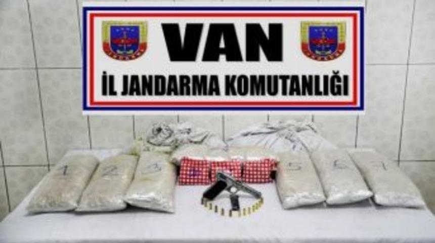 Van&rsquo;da 20 Kilo 655 Gram Toz Esrar Ele Ge&ccedil;irildi