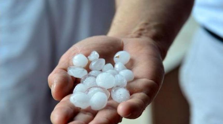 Adana'da Sağanak Yağmur Ve Dolu