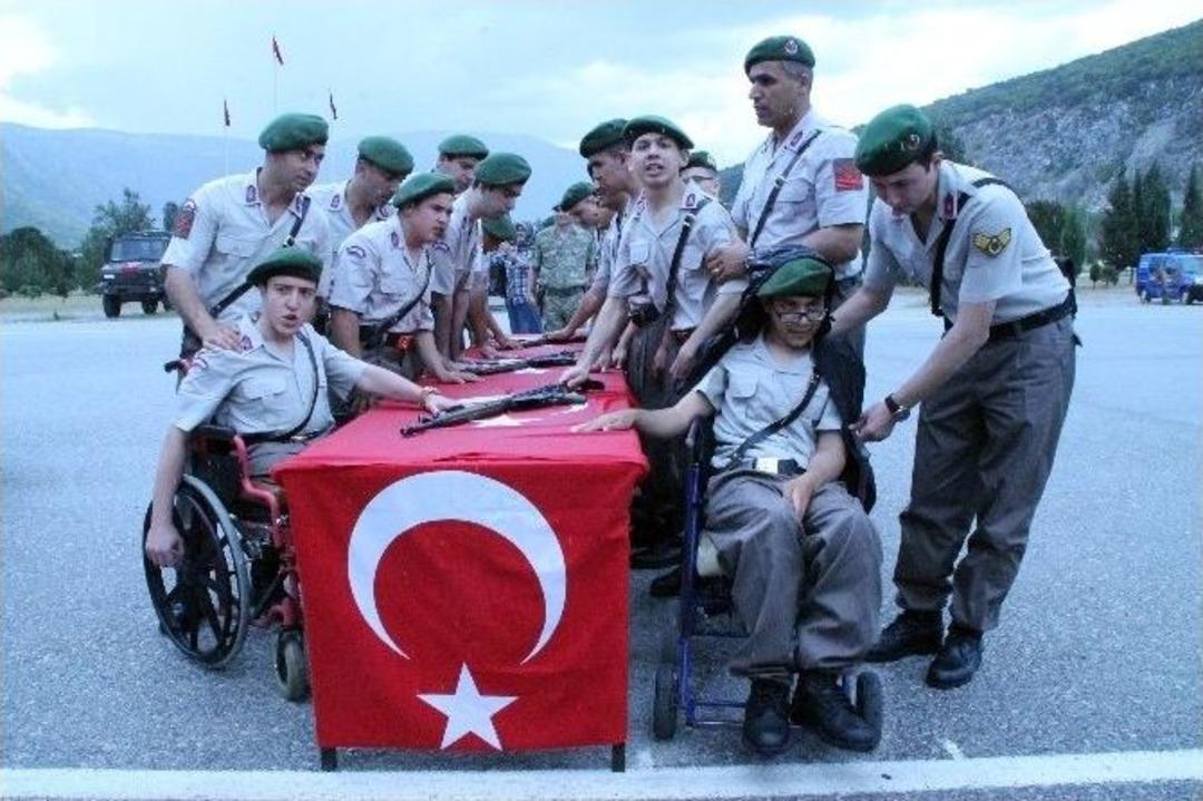 Engellilerin Askerlik Sevinci