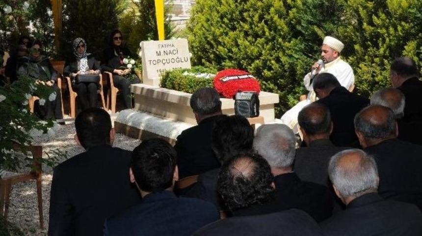 Kurucu Başkana Saygı