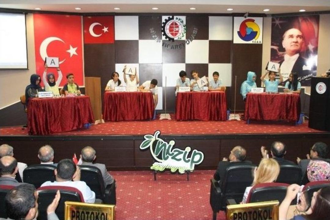 Yarışmada Her İki Okulda Birinci Oldu